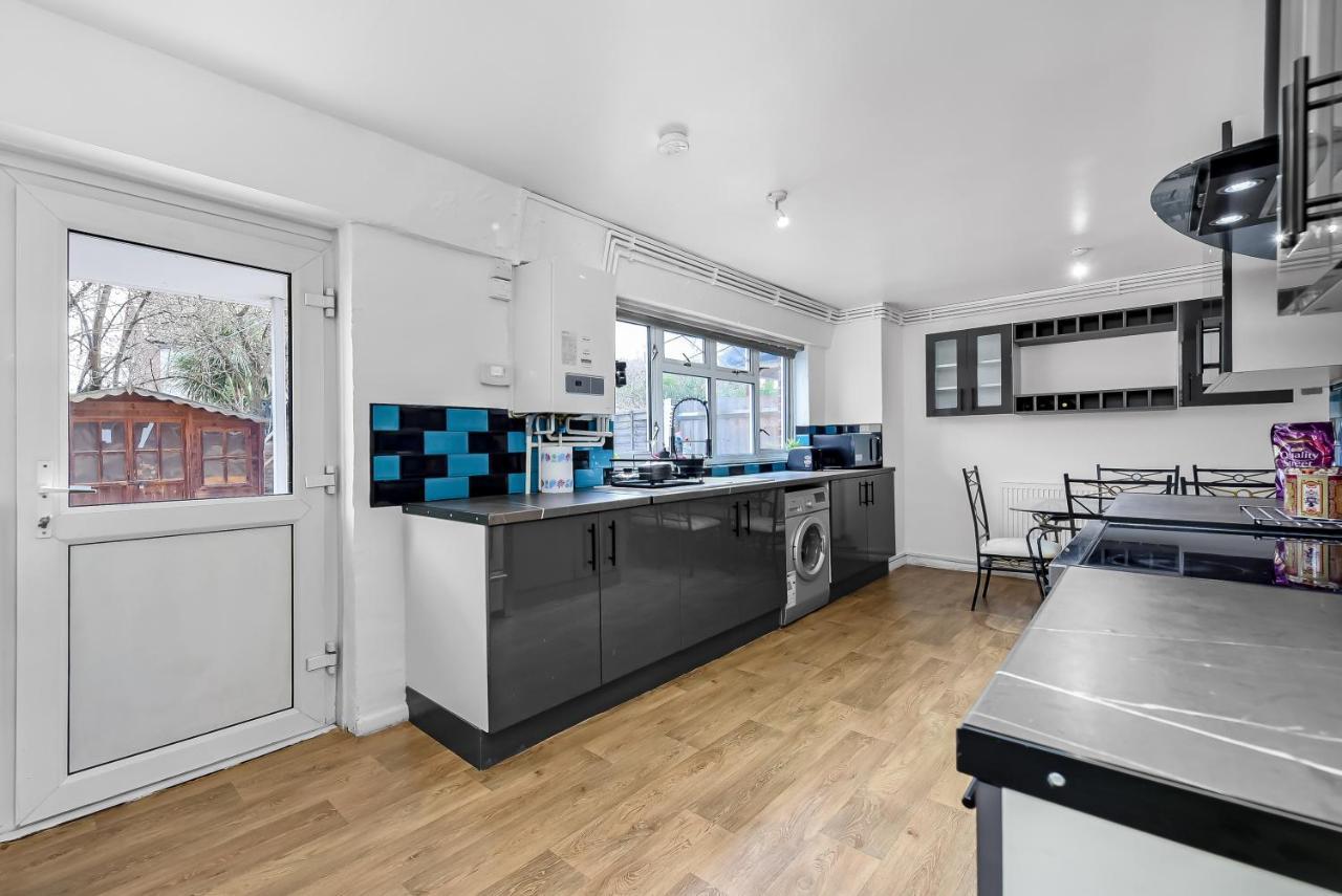 Stylish Excel 3 Bedroom Flat Londyn Zewnętrze zdjęcie